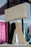 Lampe Ballade Couture 2 noire et blanche. Les artisans d'art. Lampe Ballade Couture 2 noire et blanche. Les artisans d'art.