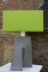 Lampe Ballade vert anis et pied en céramique grise. Les artisans d'art. Lampe Ballade vert anis et pied en céramique grise. Les artisans d'art.