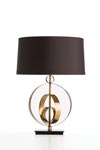 Lampe en laiton antique et abat-jour noir Raleigh. Arteriors. Lampe en laiton antique et abat-jour noir Raleigh. Arteriors.