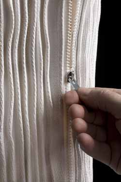 Lampadaire cylindre tissu plissé blanc Gea. Arturo Alvarez. 