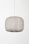 Suspension cylindre large tissu blanc plissé et peint Coral . Arturo Alvarez. Suspension cylindre large tissu blanc plissé et peint Coral . Arturo Alvarez.
