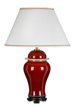 Oxblood lampe de table en céramique rouge vernis. Elstead Lighting. 