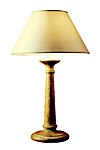 Lampe ronde en bois peint à la main abat-jour tissu Egadi. Estro. Lampe ronde en bois peint à la main abat-jour tissu Egadi. Estro.