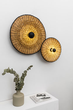 Round wall lamp in rattan Costas 600, projection 7 cm. Faro. 