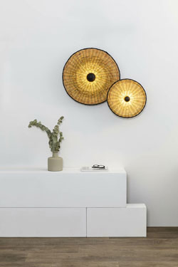 Round wall lamp in rattan Costas 600, projection 7 cm. Faro. 