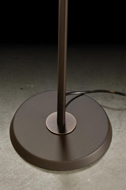LampBoy floor lamp - classic reading lamp with sand shade. Holtkötter. 