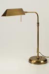CM28 lampe de table laiton vieilli. Latoaria. CM28 lampe de table laiton vieilli. Latoaria.