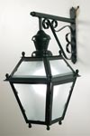 Rua N°0 LE27 black wall lantern in lacquered brass . Latoaria. Rua N°0 LE27 black wall lantern in lacquered brass . Latoaria.