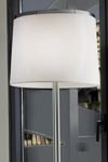 Leila lampadaire blanc design chrome et tissu. Leds C4. Leila lampadaire blanc design chrome et tissu. Leds C4.