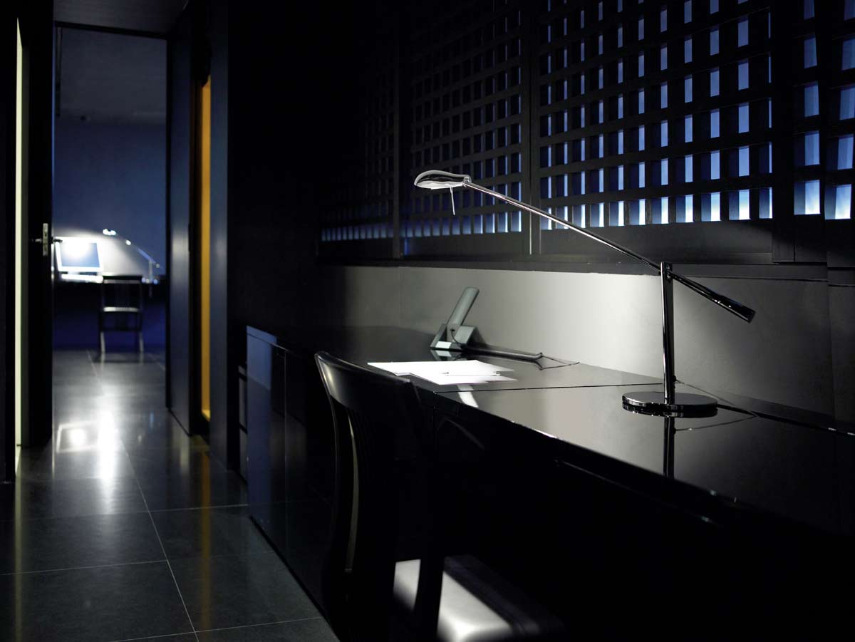 Office chromée lampe de bureau design à tige balancier - Leds C4 - Réf