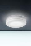 Grande applique ou plafonnier de salle de bains Wimpy en verre soufflé blanc. Leucos. Grande applique ou plafonnier de salle de bains Wimpy en verre soufflé blanc. Leucos.