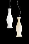 Suspension Spring blanche forme vase antique. Leucos. Suspension Spring blanche forme vase antique. Leucos.