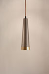 Loki suspension design conique en aluminium marron glacé. Luz Difusion. Loki suspension design conique en aluminium marron glacé. Luz Difusion.
