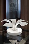 Lampe blanche en pétales aluminium laqué verni Blossomy. Masiero. Lampe blanche en pétales aluminium laqué verni Blossomy. Masiero.