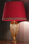Lampe en cristal orange abat-jour rouge à galon. Masiero. Lampe en cristal orange abat-jour rouge à galon. Masiero.