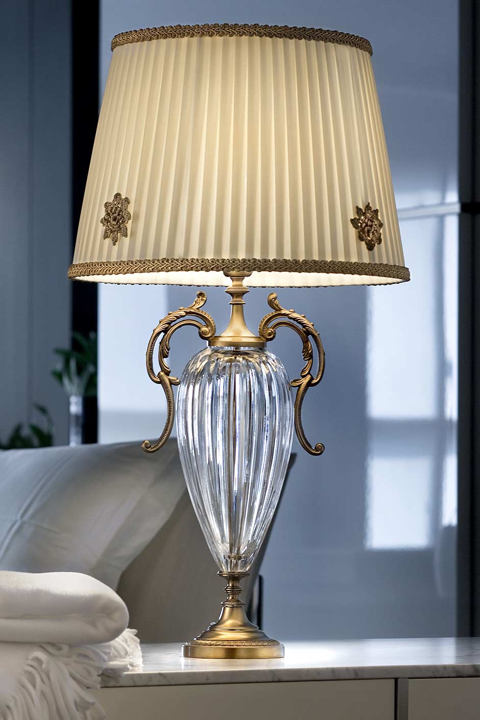 Table Lamp With Fluted Clear Crystal Base And Antique Gold Ings Table Lamp With Fluted Clear Crystal Base And Antique Gold Ings Masiero
