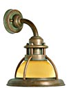Applique de marine en laiton vieilli et verre opale jaune. Moretti Luce. Applique de marine en laiton vieilli et verre opale jaune. Moretti Luce.