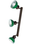 Spot triple en laiton antique et verre opale vert . Moretti Luce. Spot triple en laiton antique et verre opale vert . Moretti Luce.
