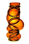 Vase en verre soufflé Colors Ring orange. Vanessa Mitrani. Vase en verre soufflé Colors Ring orange. Vanessa Mitrani.
