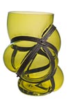Vase Xtreme en verre soufflé et lanières en métal. Vanessa Mitrani. Vase Xtreme en verre soufflé et lanières en métal. Vanessa Mitrani.