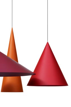 Extra Large large conical pendant in carmine red. Watsberg. 