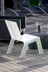 Chaise de jardin altuglas blanc . Acrila. Chaise de jardin altuglas blanc . Acrila.