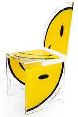 Demi-chaise design Smiley quarter assise à droite. Acrila. Demi-chaise design Smiley quarter assise à droite. Acrila.