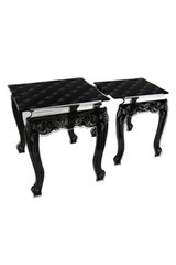Grande table altuglass Capiton motif noir. Acrila. Grande table altuglass Capiton motif noir. Acrila.