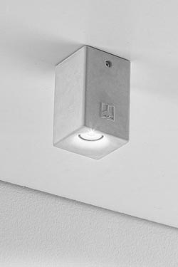 Nadir gray square outdoor ceiling light in cement. Aldo Bernardi. 