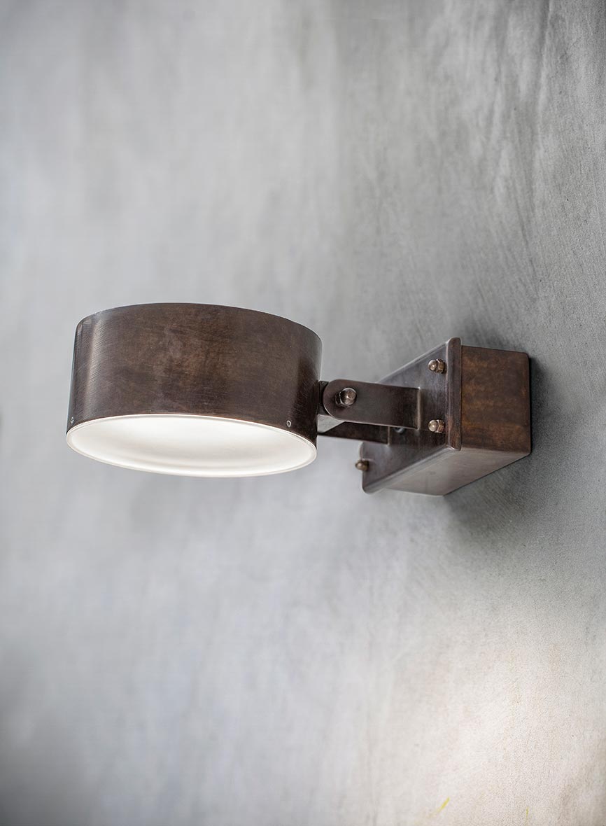 Acelum adjustable outdoor wall light in aged brass. Aldo Bernardi. 