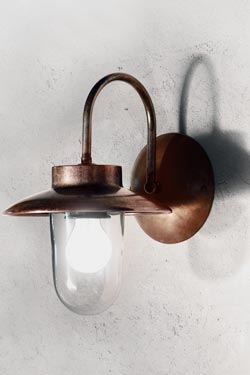 Wall lamp in aged copper and aged brass La Traviata. Aldo Bernardi. 