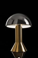 Lampe de table en céramique or et platine. Aldo Bernardi. Lampe de table en céramique or et platine. Aldo Bernardi.