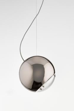 Globo glossy ceramic platinum ball pendant. Aldo Bernardi. 