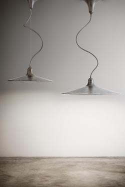 Sassmaor aged aluminium flared pendant 70cm. Aldo Bernardi. 