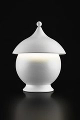 Table lamp in ceramic and matt white sphere. Aldo Bernardi. 