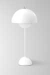 Flower Pot lampe droite blanche. & Tradition. Flower Pot lampe droite blanche. & Tradition.