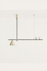 Crane suspension Design noire et dorée. Aromas. Crane suspension Design noire et dorée. Aromas.