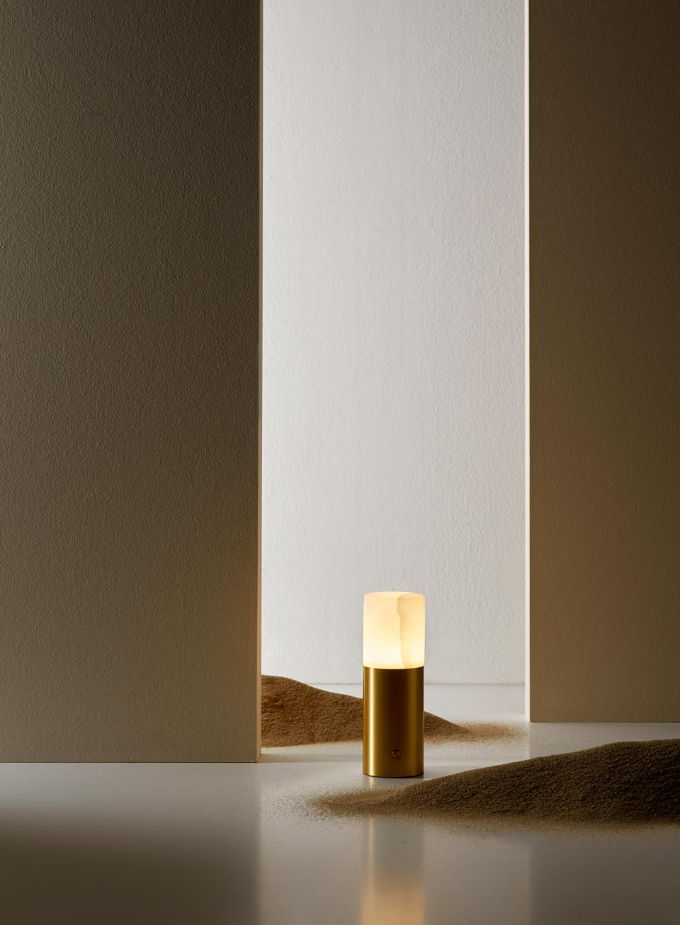 Lampe sans fil portable en verre et marbre Nano, Aromas, Luminaires  contemporains, design, fabricant espagnole