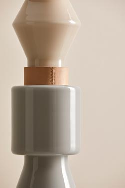 Cubist table lamp in coloured glass Kitta Ponn. Aromas. 