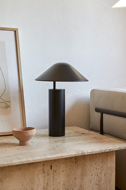 Damo lampe de table en acier noir mat. Aromas. 