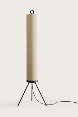 Nooi floor lamp in natural linen. Aromas. 