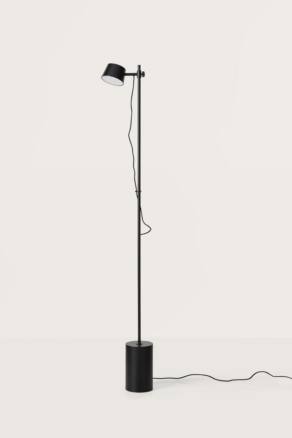 Pied de lampe bois noir Syracuse – Cassis Royal