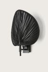 Black wall lamp in palm leaf Vent. Aromas. 