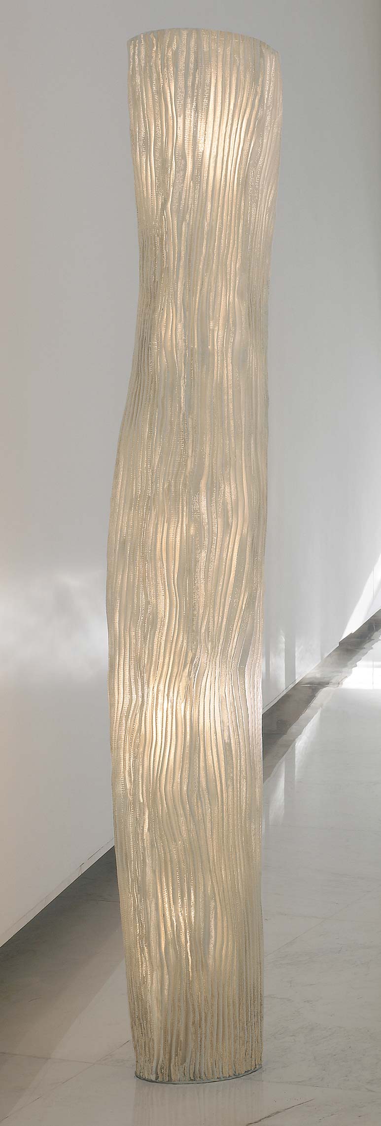 Floor lamp with cylinder pleated white fabric shade Gea. Arturo Alvarez. 