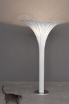 Lampadaire Design, forme végétale Africa. Arturo Alvarez. 