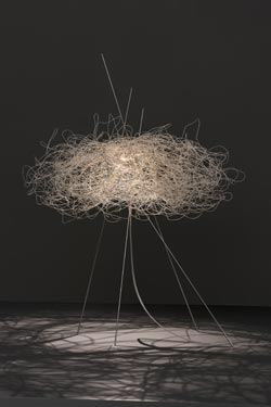 Pili lampe de table blanche comme un nuage . Arturo Alvarez. 