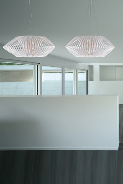 V geometric pendant light 80cm white. Arturo Alvarez. 