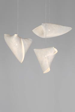 Ballet white chandelier 3 lights. Arturo Alvarez. 