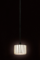 Petite suspension en verre opaque blanc Curvas. Arturo Alvarez. Petite suspension en verre opaque blanc Curvas. Arturo Alvarez.