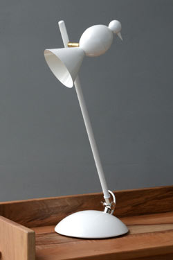 Lampe de bureau blanche et dorée